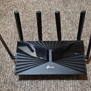 TP-Link Black Wireless Router